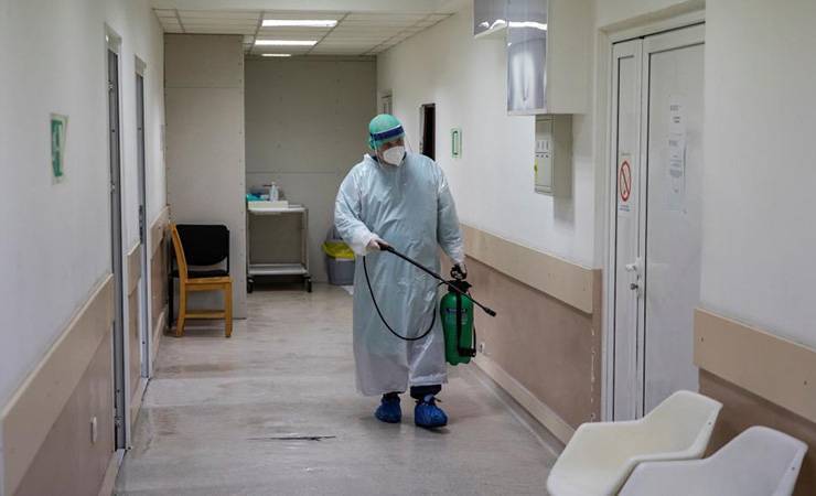 Продержаться на таблетках до конца пандемии. Белорусам все сложнее получать медицинскую помощь