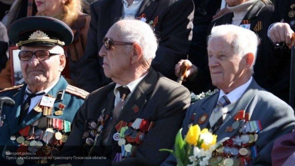 Россиян призвали поучаствовать в акции "Поздравим ветеранов вместе!"