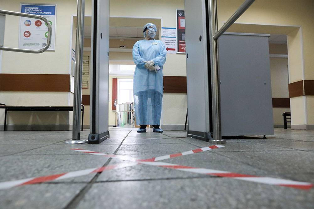 Число жертв коронавируса в Москве превысило 800