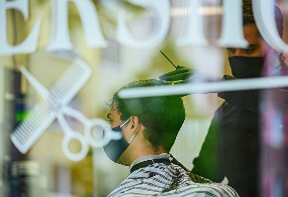 В Турции открываются парикмахерские и ТЦ, закрытые в рамках борьбы с коронавирусом