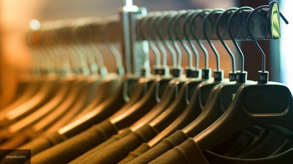 Продажи одежды в России с февраля по апрель сократились на 90%