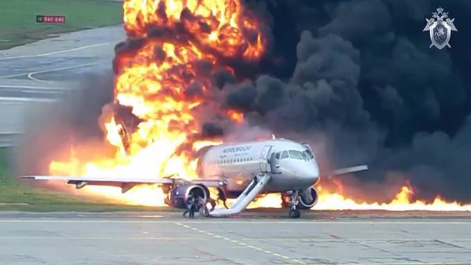 Пилот сгоревшего в Шереметьево Superjet дал первое интервью