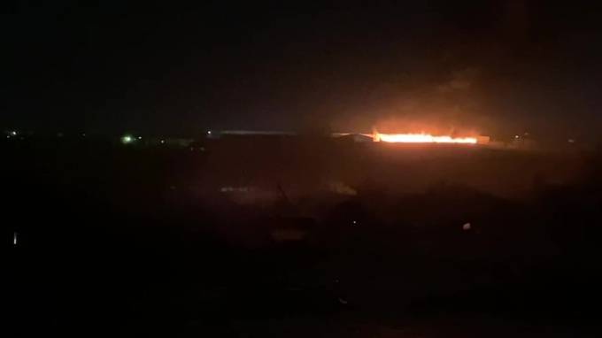 На фабрике в Гатчинском районе Ленобласти произошел пожар