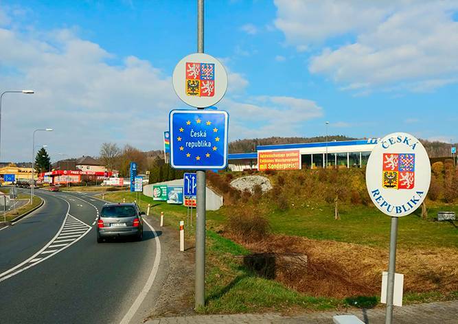 Чехия открыла границы для работников из третьих стран