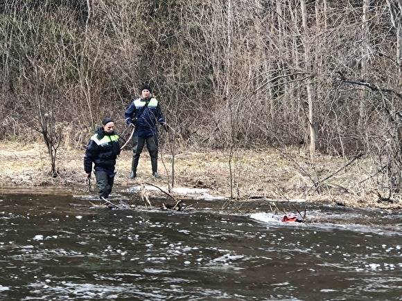 В Краснотурьинске почти сутки искали тело мужчины, утонувшего во время сплава
