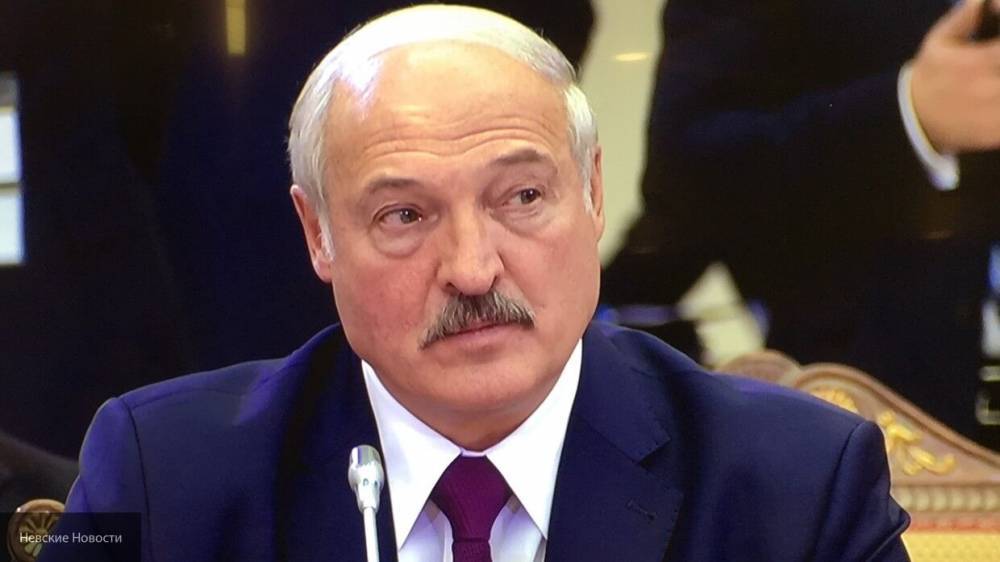 Лукашенко пригласил глав СНГ на парад Победы в Минск