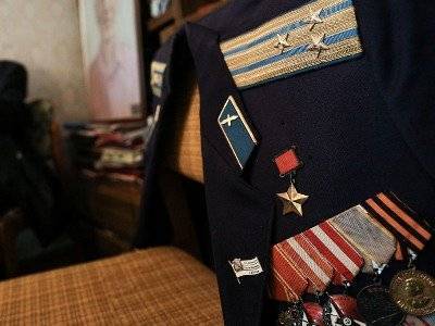 Военнослужащие российской базы в Армении поздравили ветеранов из Лори с 75-летием Победы в ВОВ