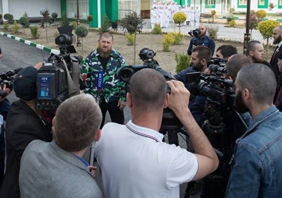Кадыров хочет наказывать тех, кто постит в соцсети видео погонь за нарушителями карантина