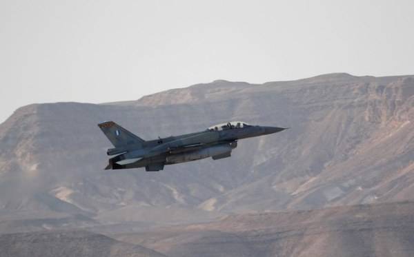 Израиль вцепился в Сирию антииранской хваткой: четвёртая атака за 2 недели