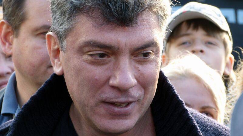 Запад спекулирует на памяти Немцова, пытаясь уколоть Россию