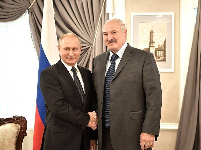 "Это же наши родные братья": Лукашенко предложил РФ транслировать парад в Минске