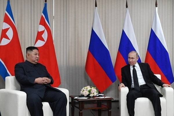 Путин наградил Ким Чен Ына медалью