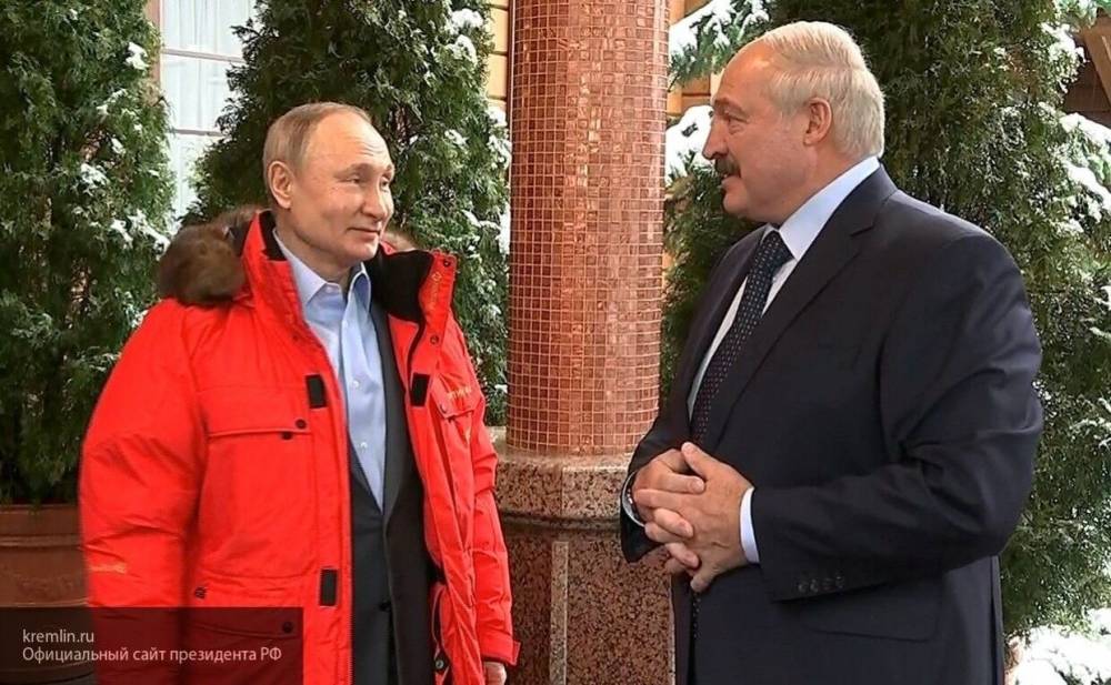 Лукашенко попросил Путина передать Мишустину пожелания скорейшего выздоровления