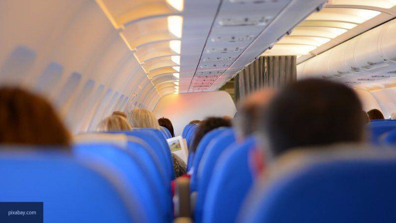 Ношение масок становится обязательным для пассажиров самолетов