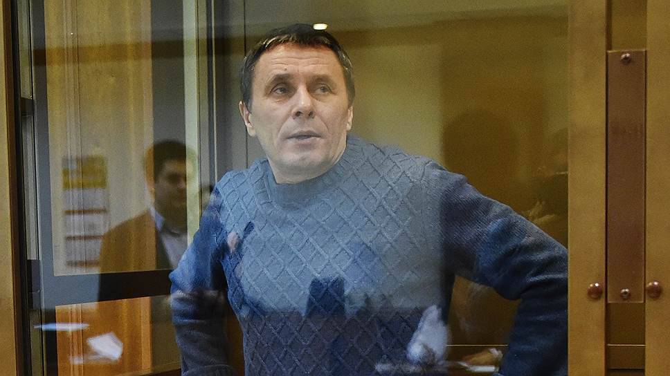 «Открытые медиа»: Осужденный за взятку экс-офицер СКР Ламонов освободился по УДО и заразился коронавирусом