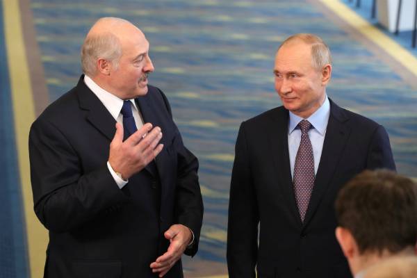 Путин позвонил Лукашенко из-за парада Победы