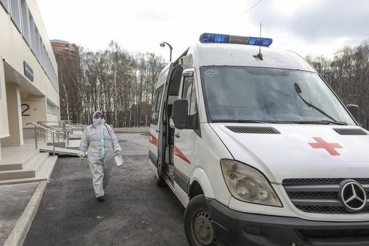 В Санкт-Петербурге от коронавируса скончались еще четыре медика