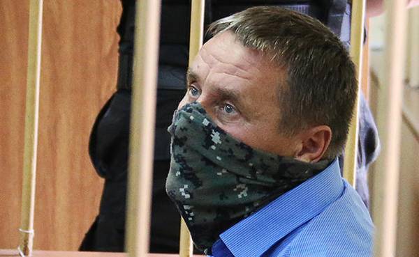 Осужденный за взятку экс-полковник СК Ламонов освобожден из колонии по УДО