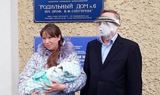 В Петербурге коронавирус обнаружили у пациентки роддома №6, который посетил губернатор Беглов