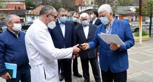 Пользователи соцсетей раскритиковали "Единую Россию" за подарок больнице в Дагестане