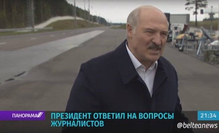 «Если ты мужик, не лезь к другой женщине». Лукашенко дал новые советы по профилактике коронавируса — видео