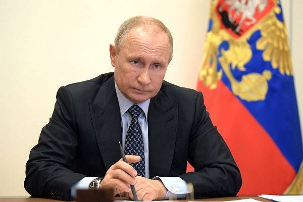 Путин призвал не забегать вперед с отменой ограничений из-за COVID-19
