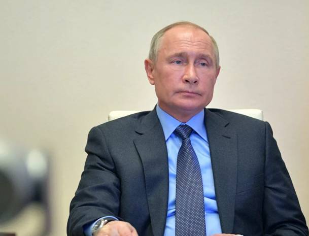 Ослаблять карантинные меры в регионах аккуратно и постепенно - Путин