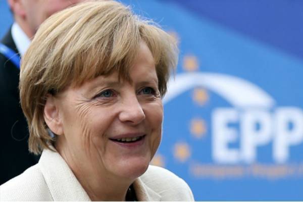 Меркель объявила о преодолении первой фазы эпидемии COVID-19 в ФРГ