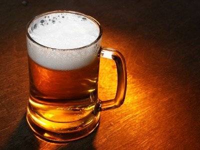 Во Франции выльют десять миллионов литров пива из-за падения спроса