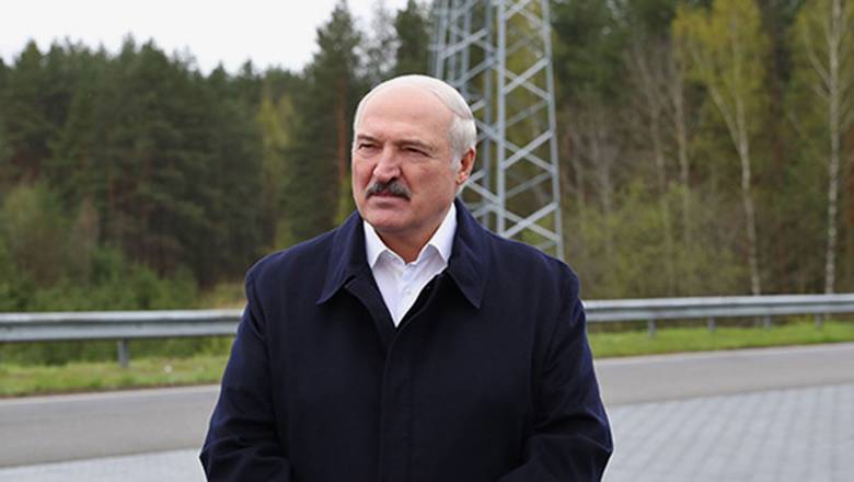 Александр Лукашенко порекомендовал не целоваться во время пандемии