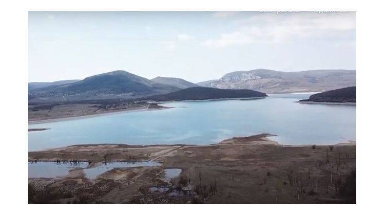 Сколько воды осталось для Севастополя - видео с коптера