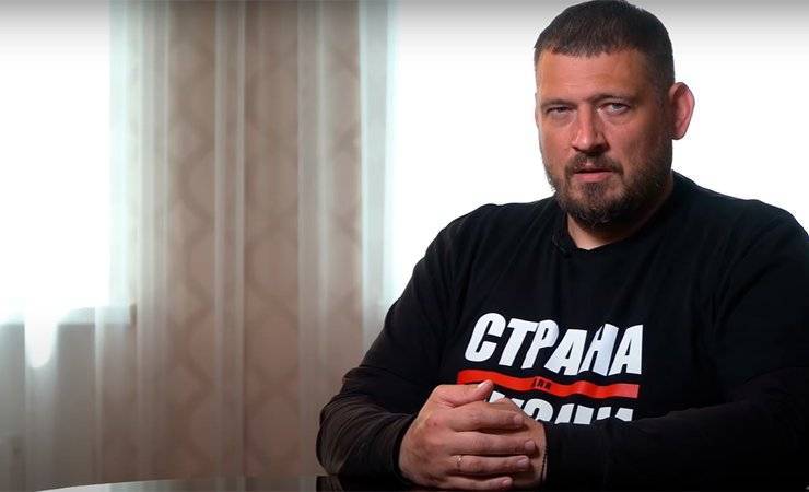 Гомельский предприниматель и блогер Сергей Тихановский объявил, что идёт в президенты. Правда, сейчас он задержан