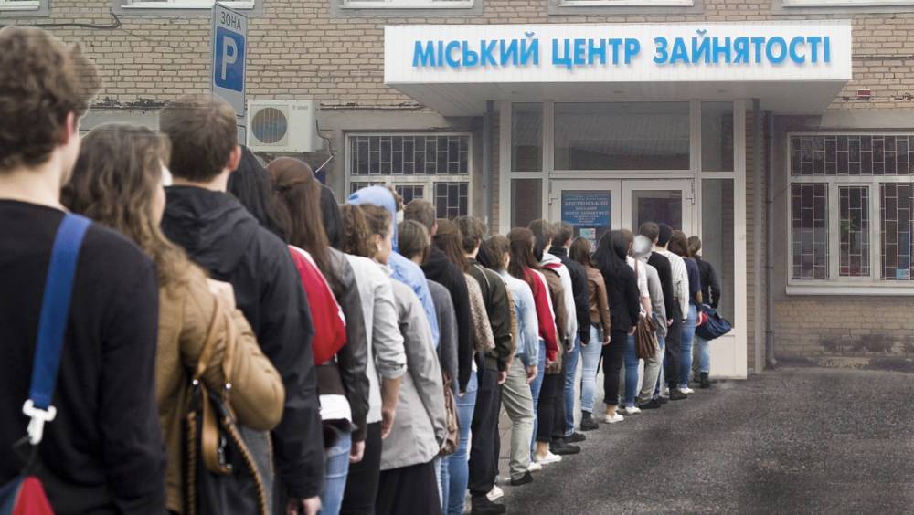 На Украине число безработных в мае выросло почти на 50%