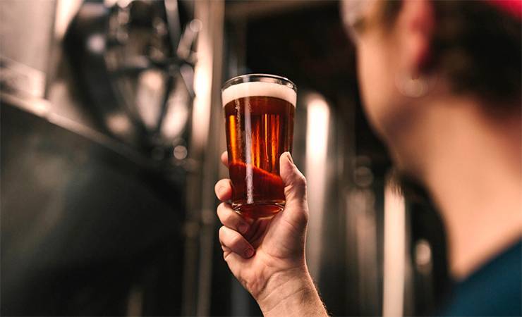 Во Франции уничтожат 10 млн литров пива из-за закрытия ресторанов