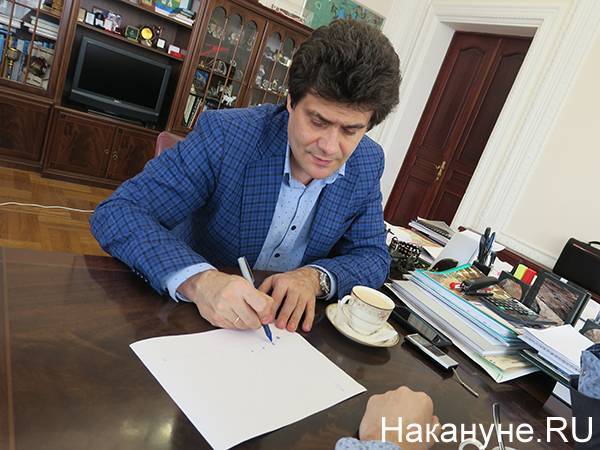 Высокинский утвердил городской оргкомитет Универсиады в Екатеринбурге и сам его возглавил