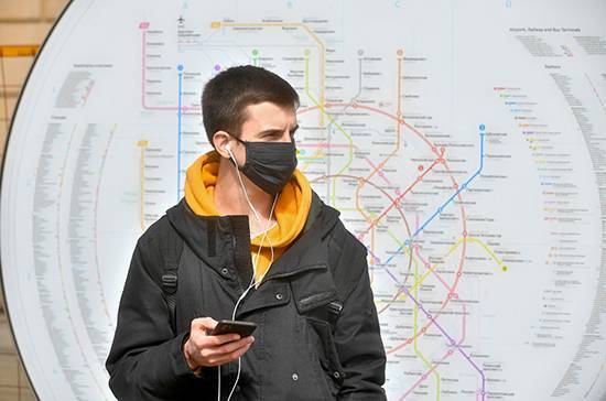 В Москве вводят обязательное ношение масок и перчаток в общественном транспорте