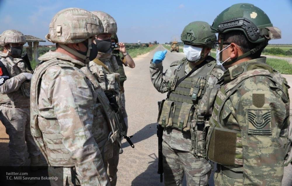 Российско-турецкая колонна провела самое длинное патрулирование в Идлибе