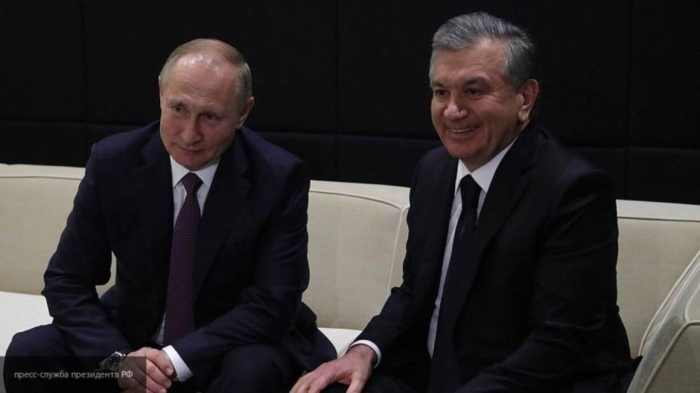 Путин по телефону обсудил коронавирус с президентом Узбекистана