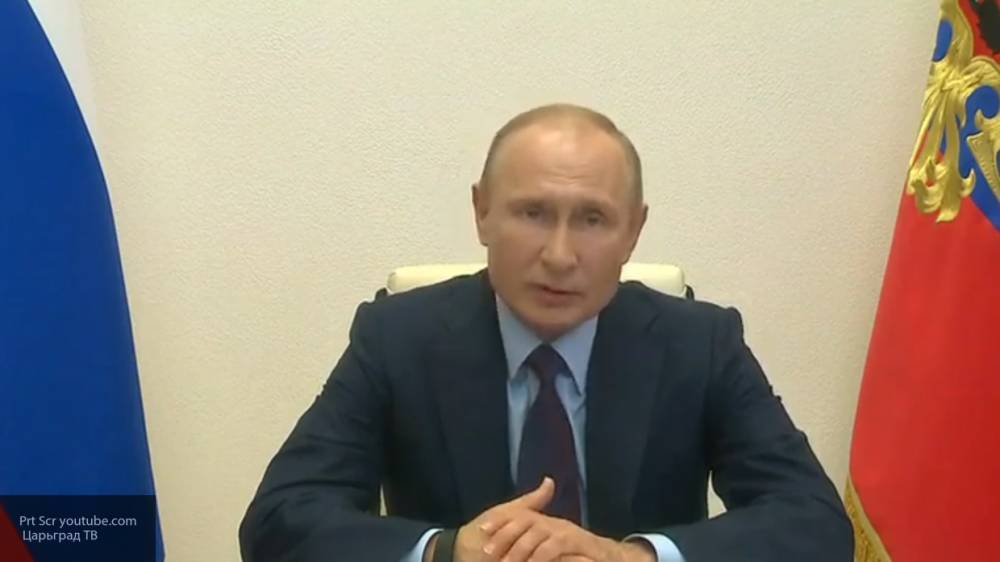 Путин обсудил с премьер-министром Японии ситуацию с COVID-19