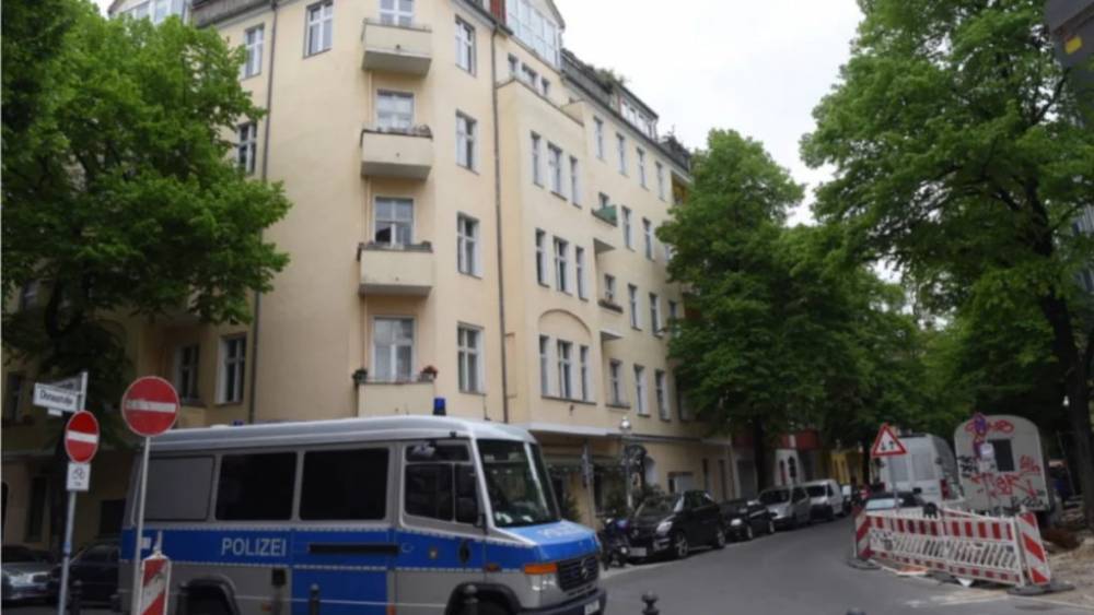 В Берлине исламисты обманом получили от банка около €60 000 в качестве помощи во время коронкризиса