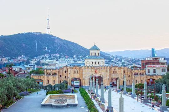 Власти Грузии планируют открыть страну для иностранных туристов с 1 июля