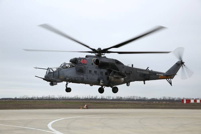Трое военных пострадали при жесткой посадке Ми-35 в Крыму