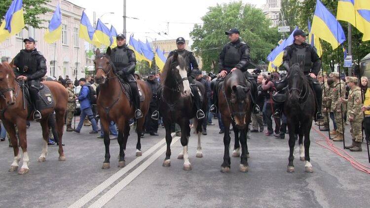 Золотарев объяснил, почему украинская власть заменяет День Победы 8 мая