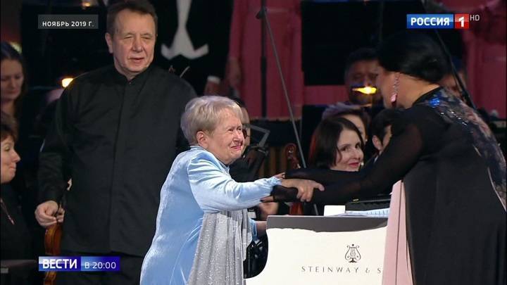 Музыка победы: юбилейный концерт Александры Пахмутовой на "России"