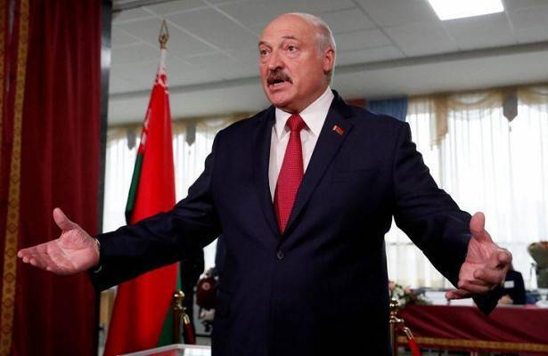 Доктор Мясников сравнил отказ Лукашенко от карантина с групповым сексом