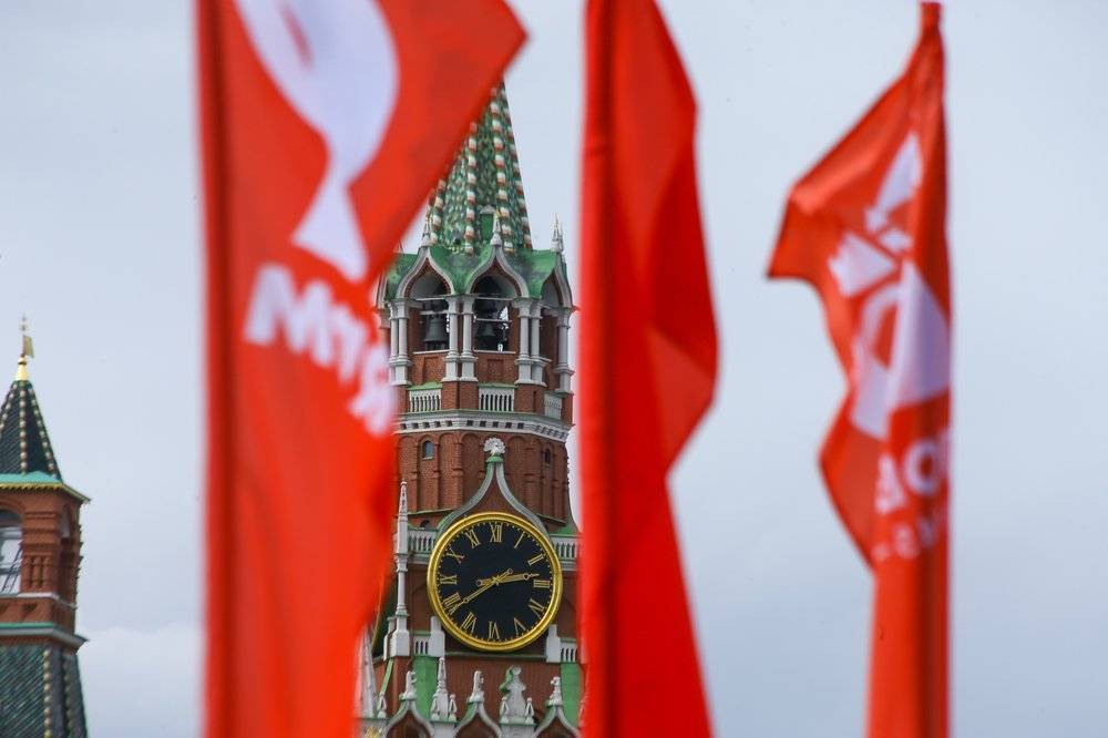 Москву украсили флагами и и декоративными конструкциями ко Дню Победы
