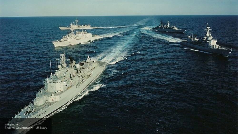 Sohu считает, что РФ нестандартно отреагировала на заход кораблей НАТО в Баренцево море