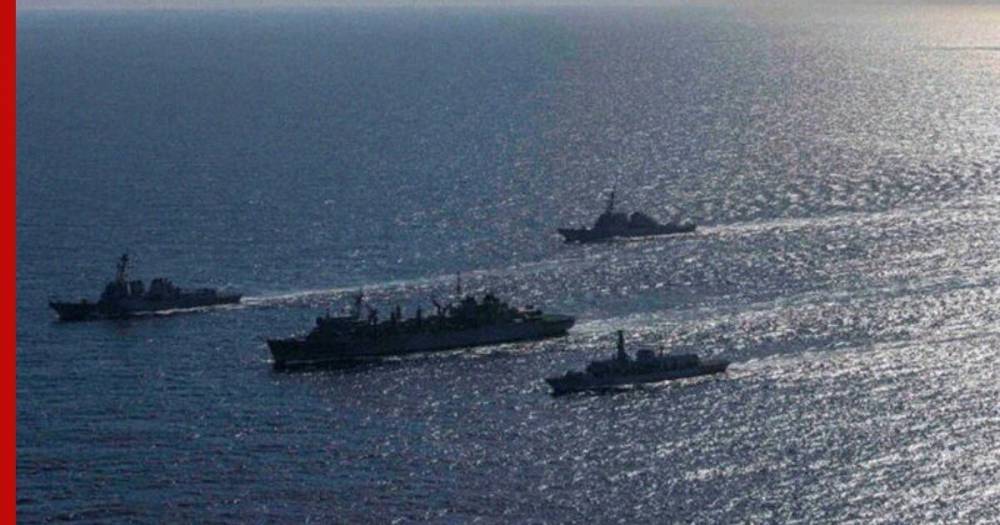 В НАТО рассказали об активной слежке РФ за кораблями альянса в Баренцевом море