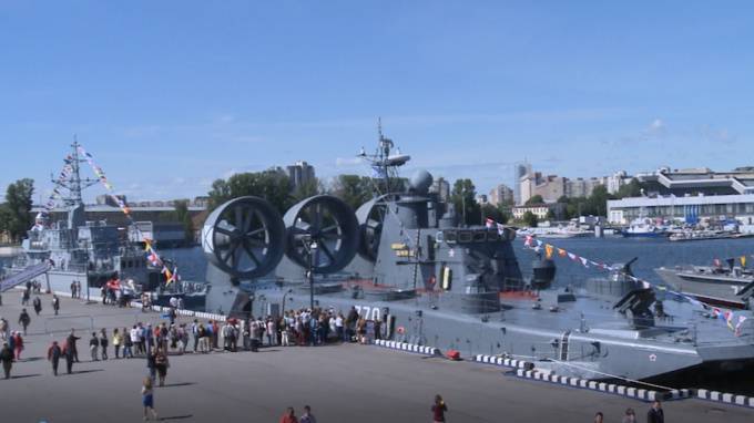 ВМФ России планирует получить до 2023 года более 60 боевых кораблей