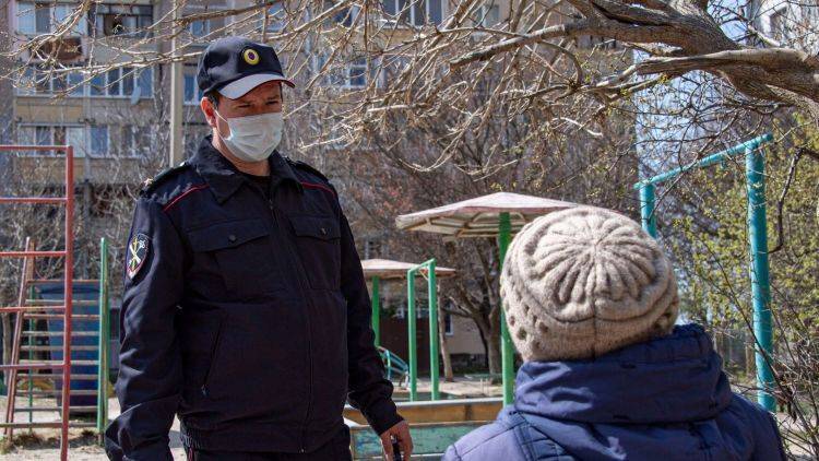 На выходных в Крыму выведут на патрулирование почти тысячу полицейских